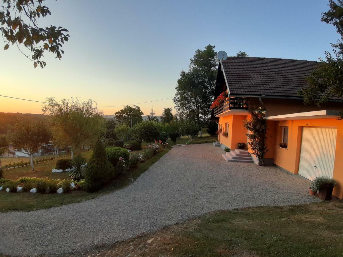 House Jelena&Marija Daire Rakovica Dış mekan fotoğraf