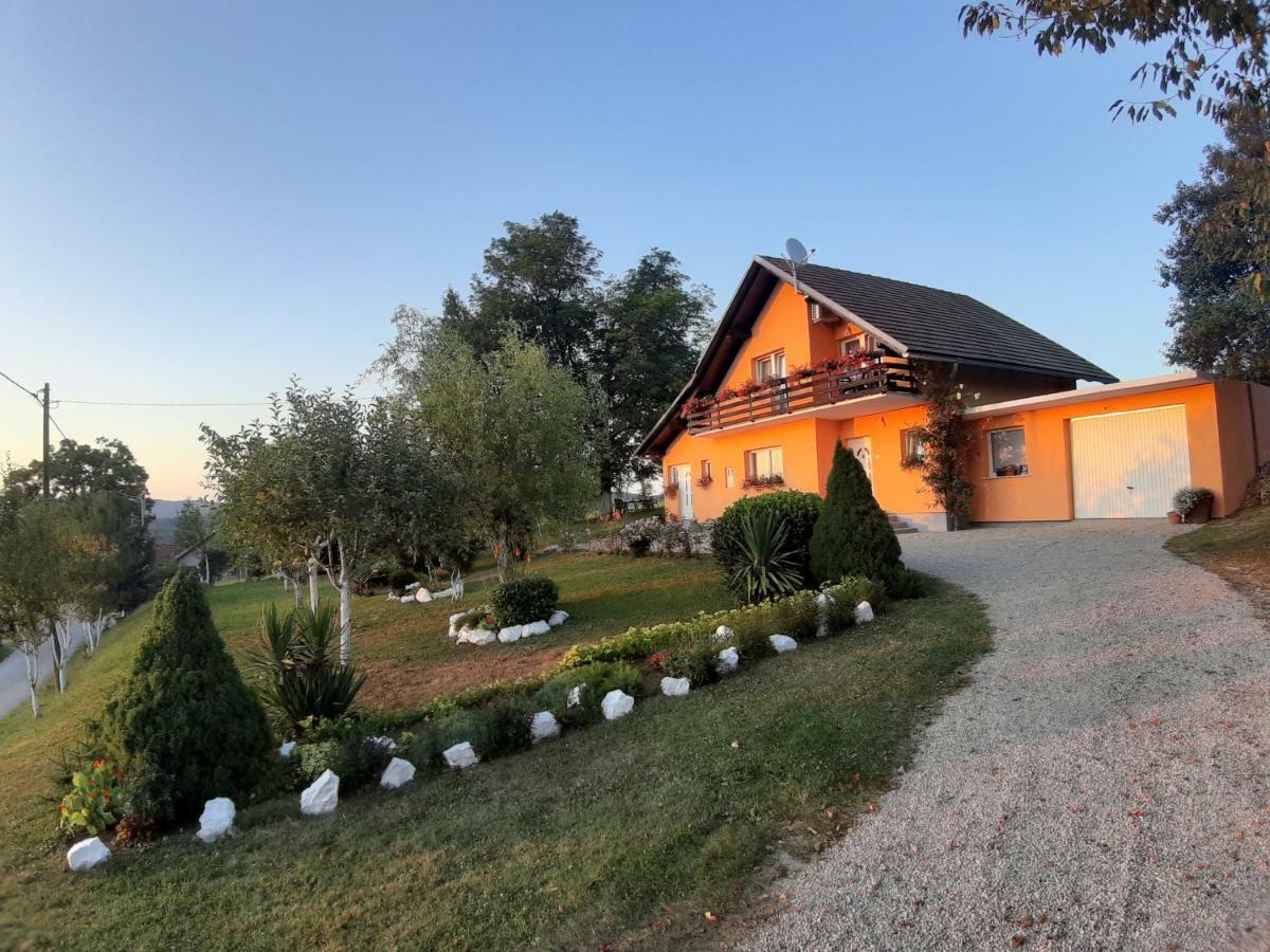 House Jelena&Marija Daire Rakovica Dış mekan fotoğraf