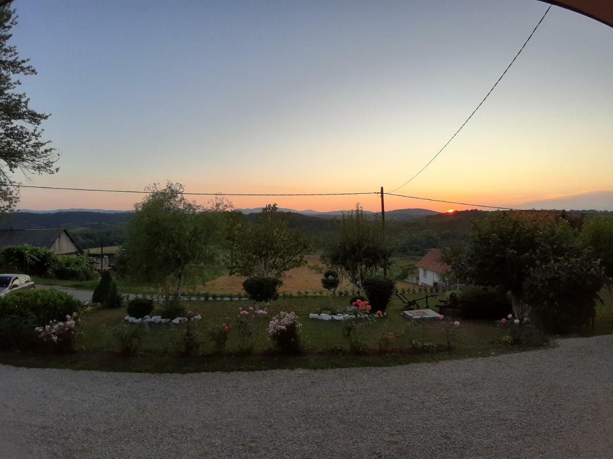 House Jelena&Marija Daire Rakovica Dış mekan fotoğraf