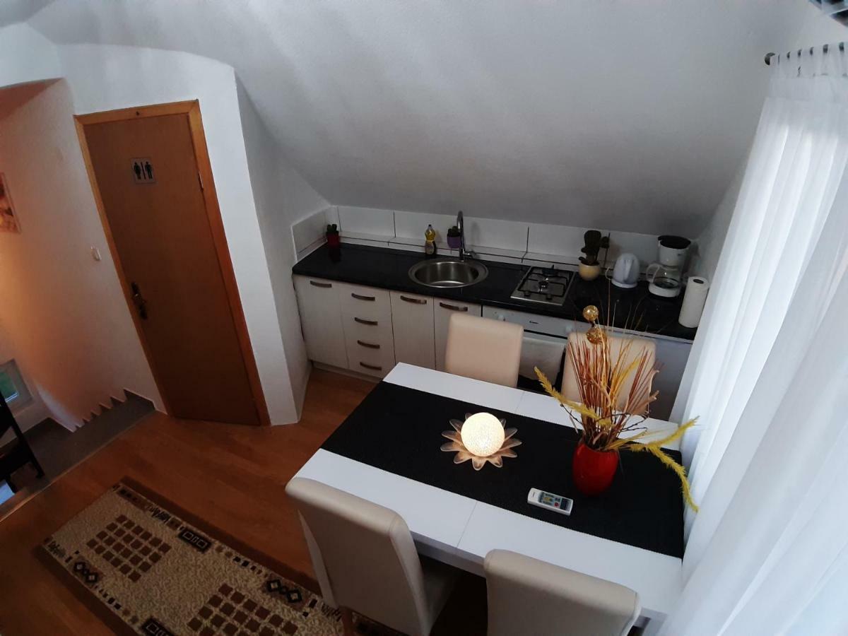 House Jelena&Marija Daire Rakovica Dış mekan fotoğraf